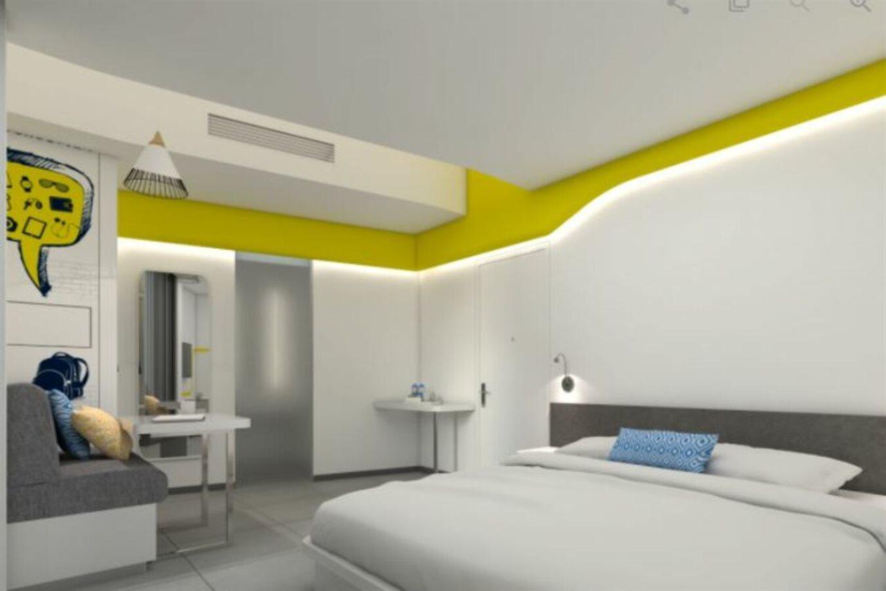 Yello Hotel Kuta Beachwalk Bali Exterior foto