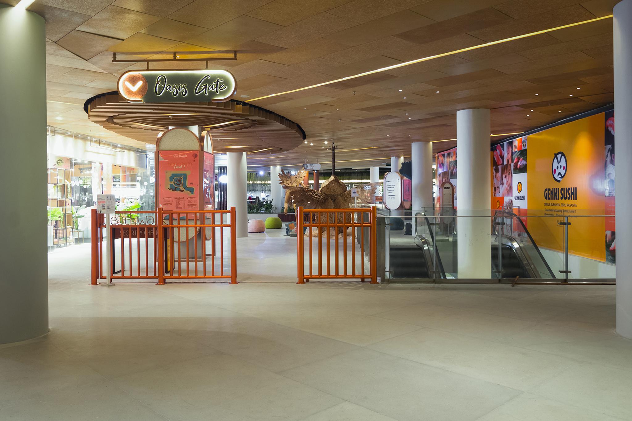 Yello Hotel Kuta Beachwalk Bali Exterior foto