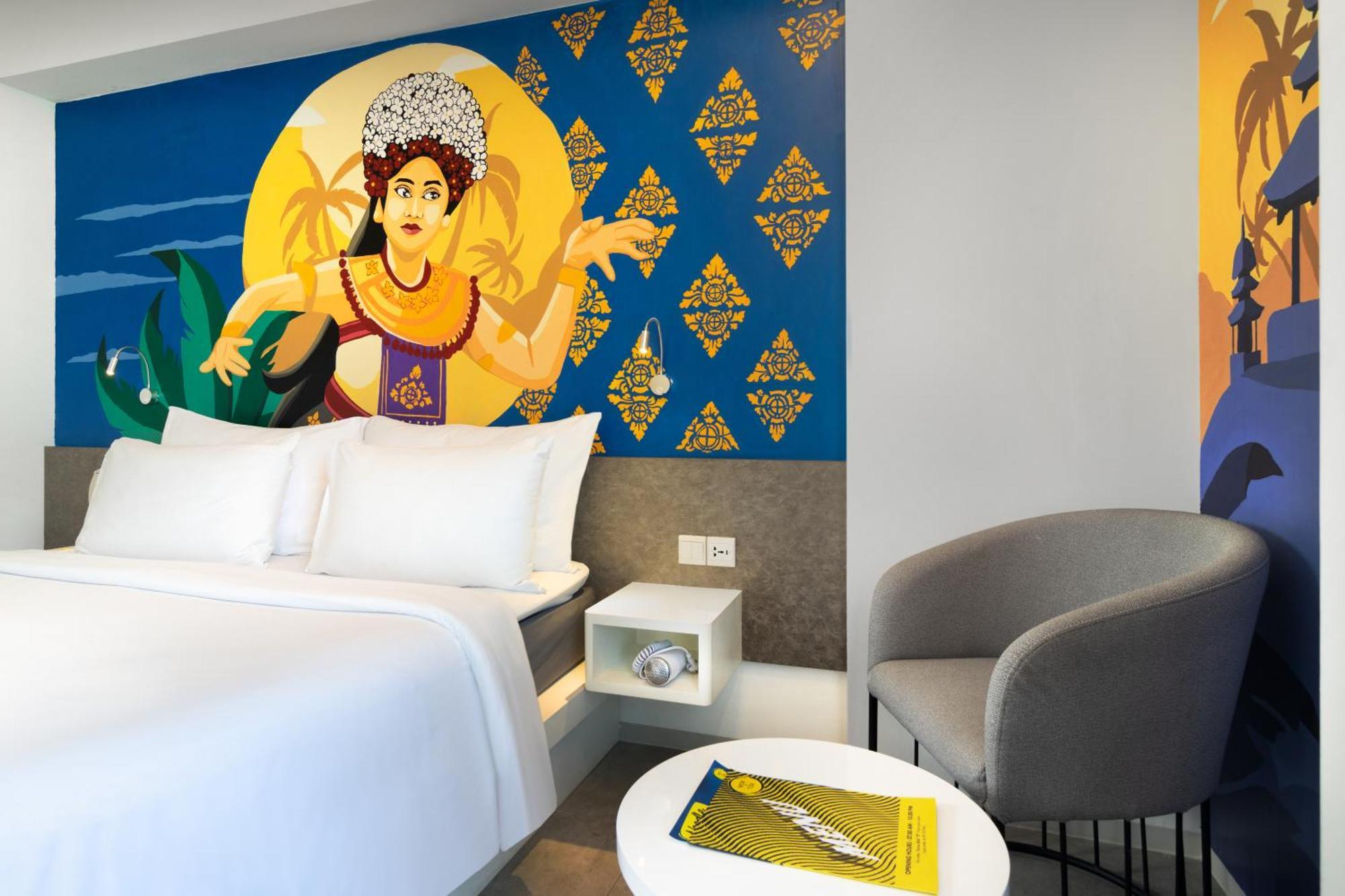 Yello Hotel Kuta Beachwalk Bali Exterior foto